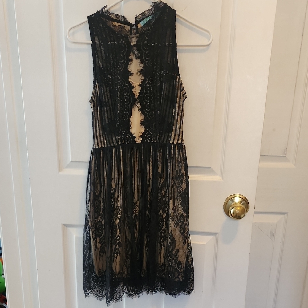Elegant Black Lace Dress